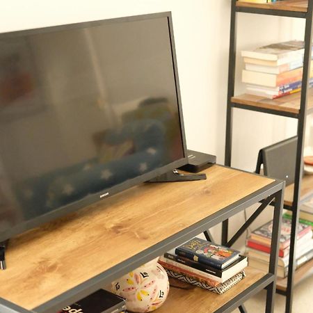 Spacious City Centre Apartment Bath Ngoại thất bức ảnh