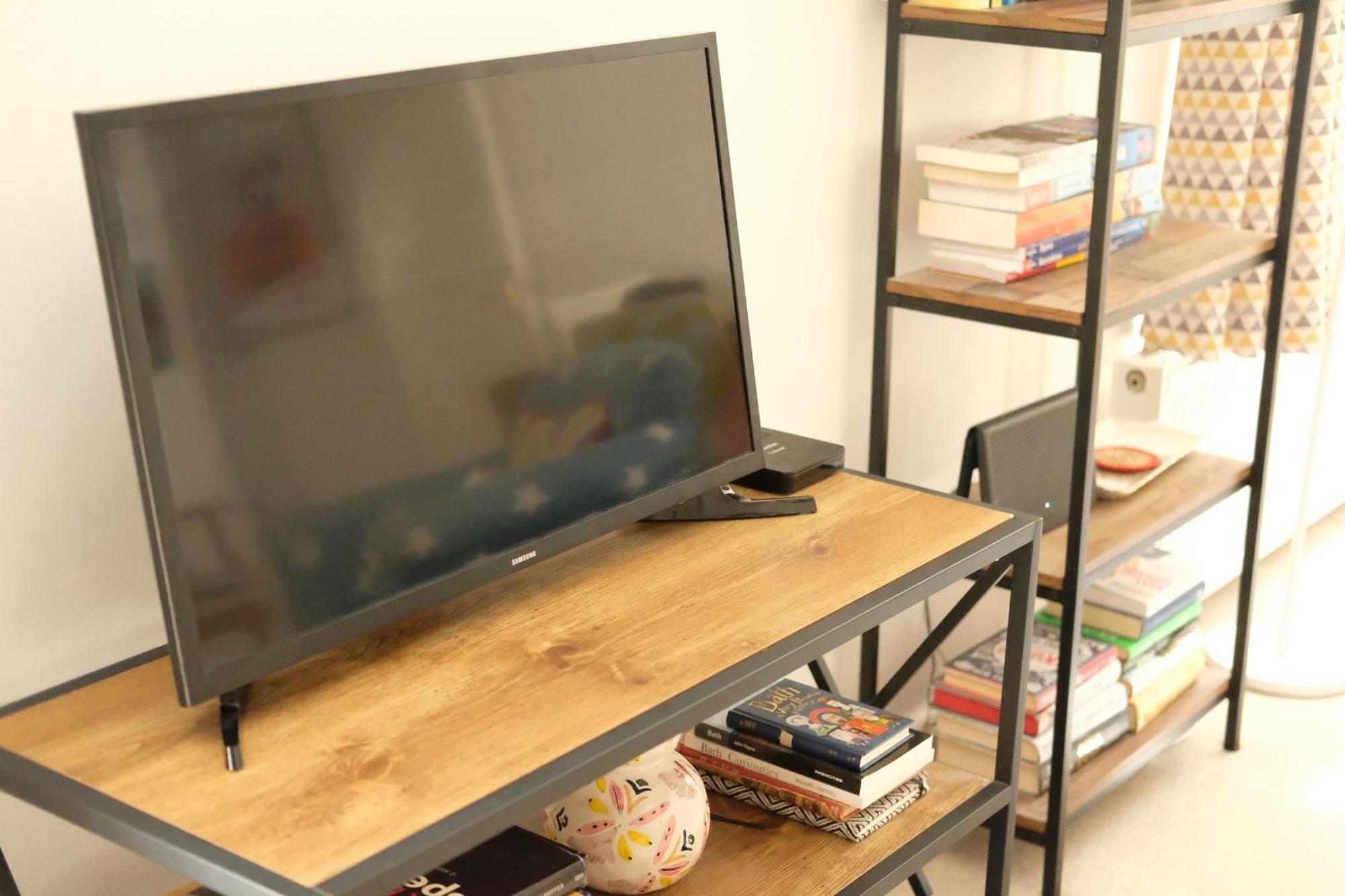 Spacious City Centre Apartment Bath Ngoại thất bức ảnh